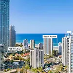 Surfers Paradise 2 Bed Great Views Pool