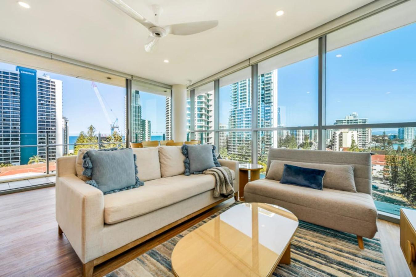 Apartment Surfers Paradise 2 Bed Great Views Pool
