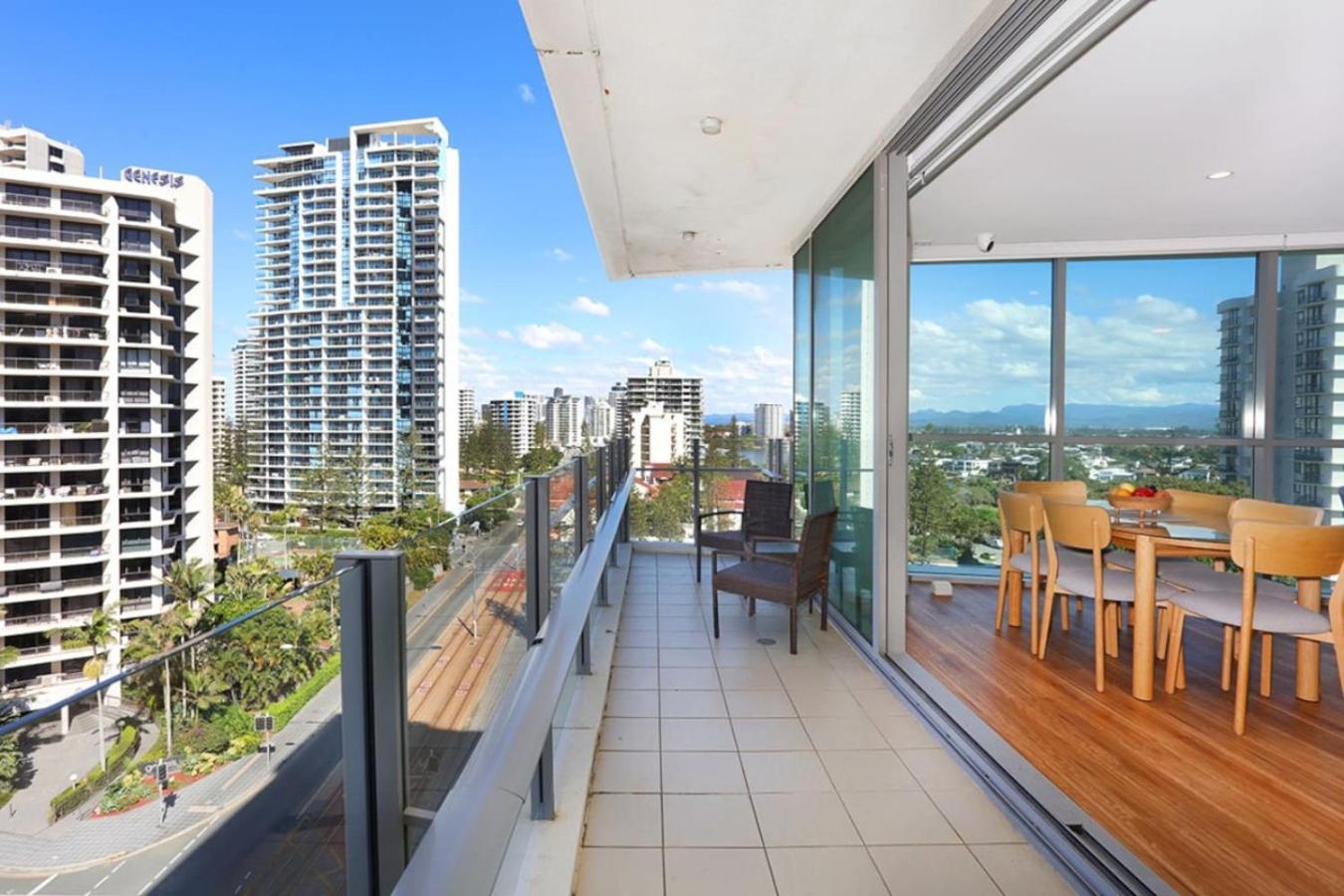 Apartment Surfers Paradise 2 Bed Great Views Pool Gold Coast